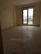 2bdrm Apartment in Shopping Centre, South B for re