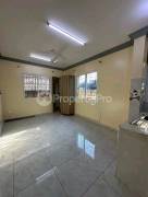 Very spacious bedsitter for rent parklands @ 7k